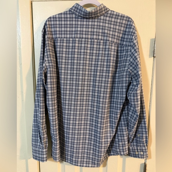 Orvis Men's Navy Plaid Button Down Shirt - Picture 2 of 2